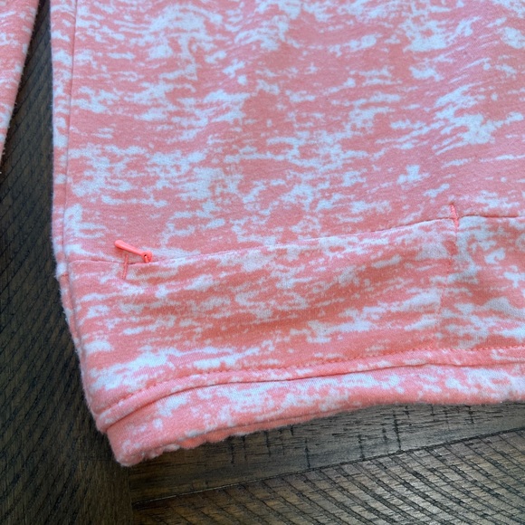 Mountain Hardwear pullover - Picture 3 of 5